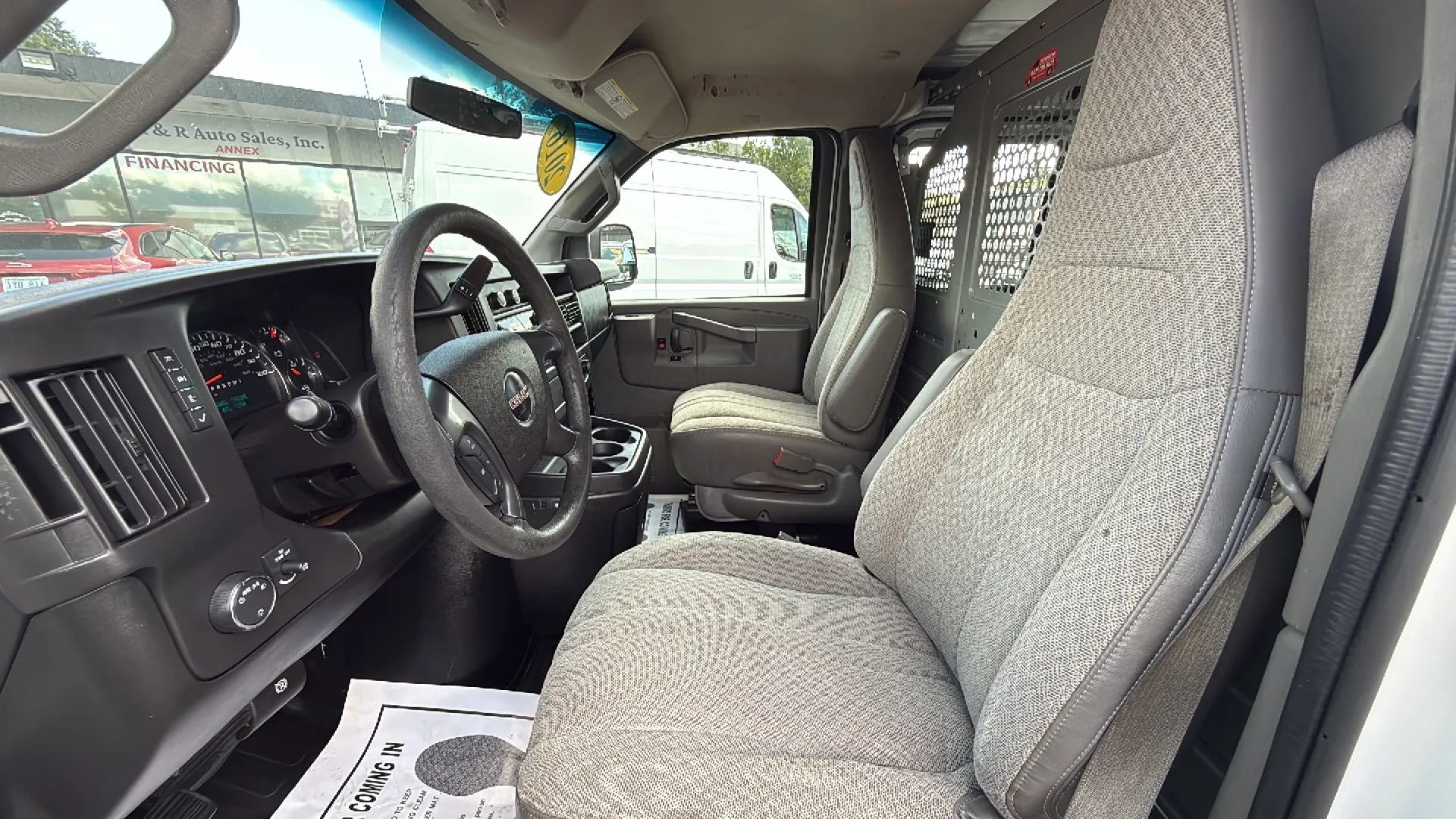 Used 2016 GMC Savana 2500 image 9