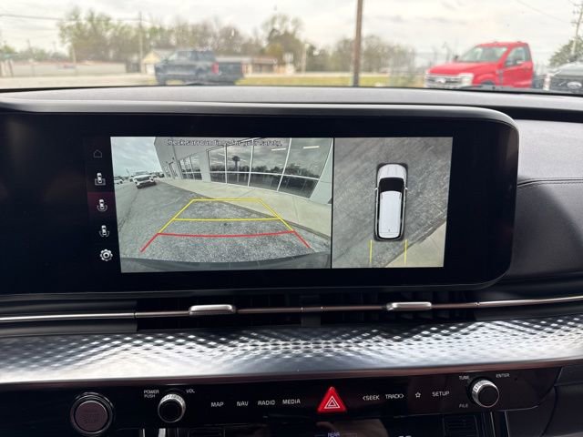 Used 2022 Kia Carnival SX Prestige FWD image 16