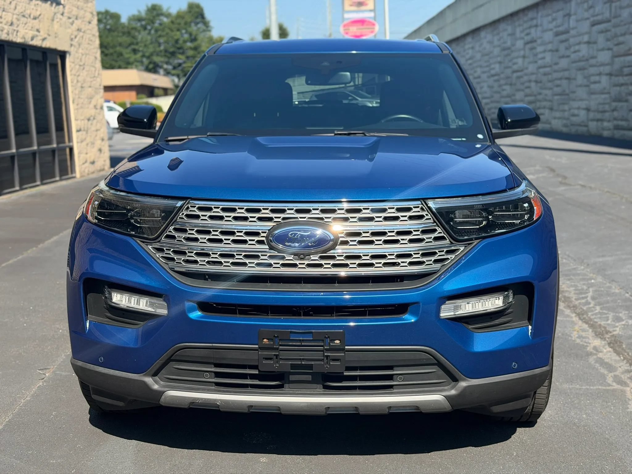 Used 2020 Ford Explorer Limited AWD/4WD image 3