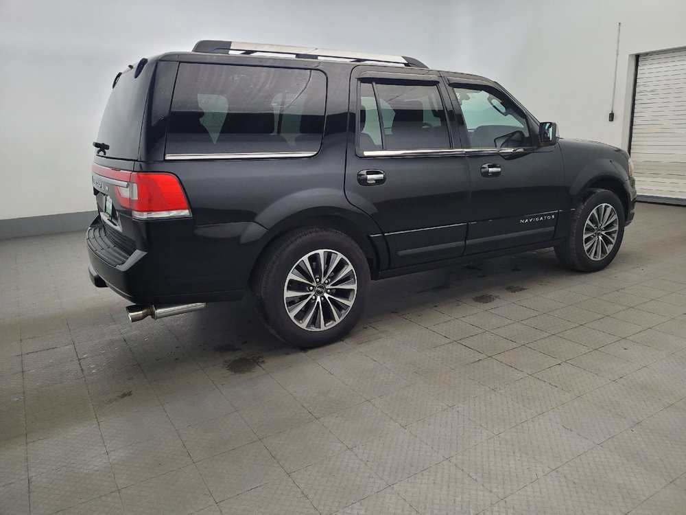 Used 2017 Lincoln Navigator Select AWD/4WD image 10