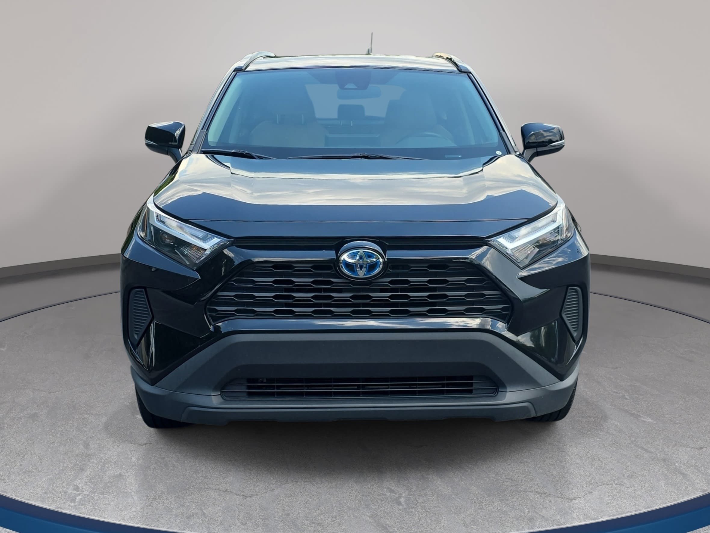 Used 2024 Toyota RAV4 LE AWD/4WD image 2