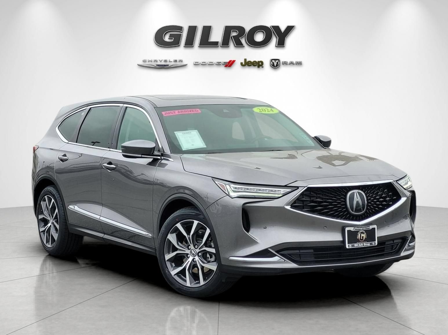 Used 2024 Acura MDX SH-AWD w/ Technology Package image 2