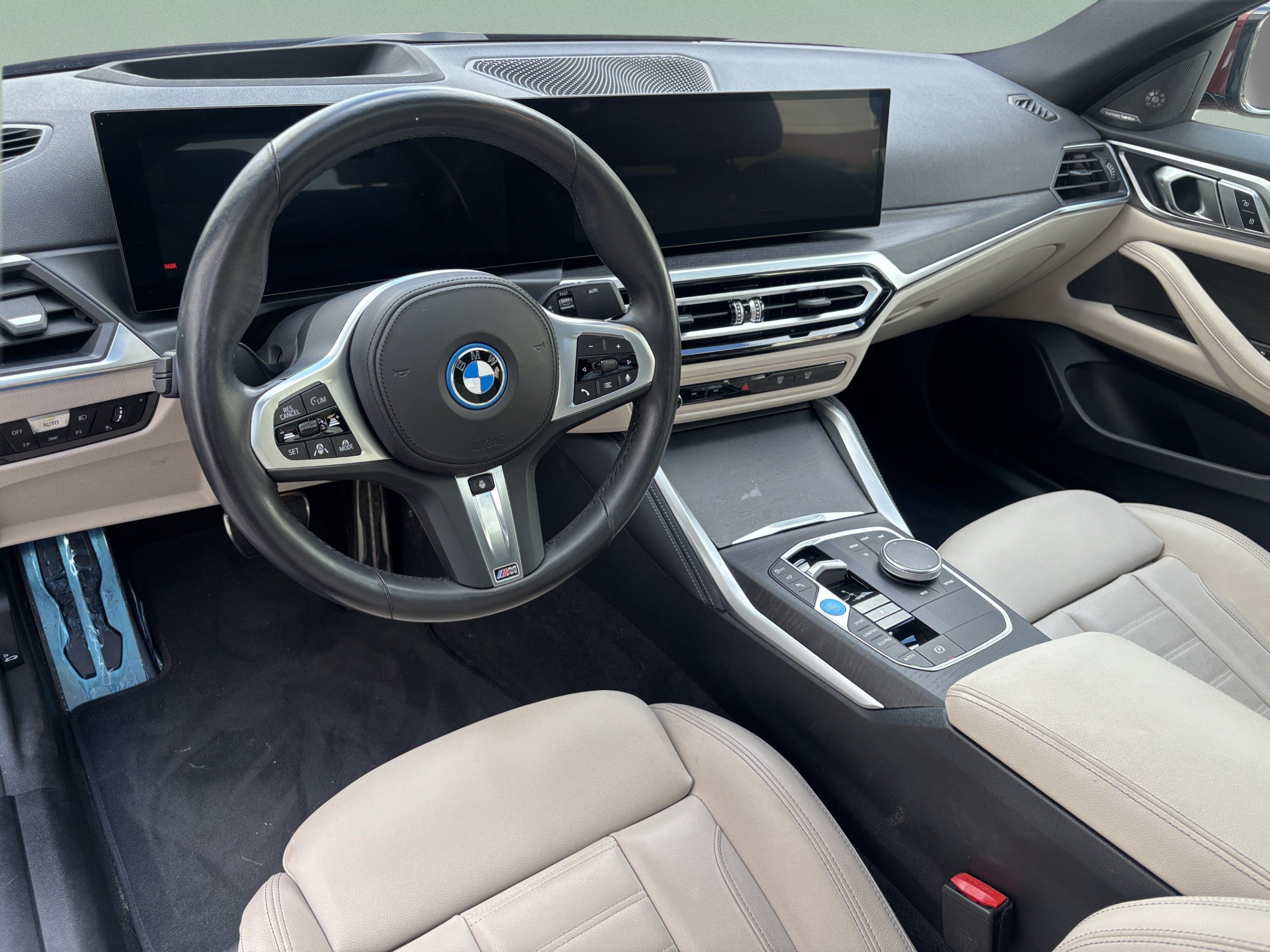 Used 2023 BMW i4 eDrive40 w/ M Sport Package RWD image 33
