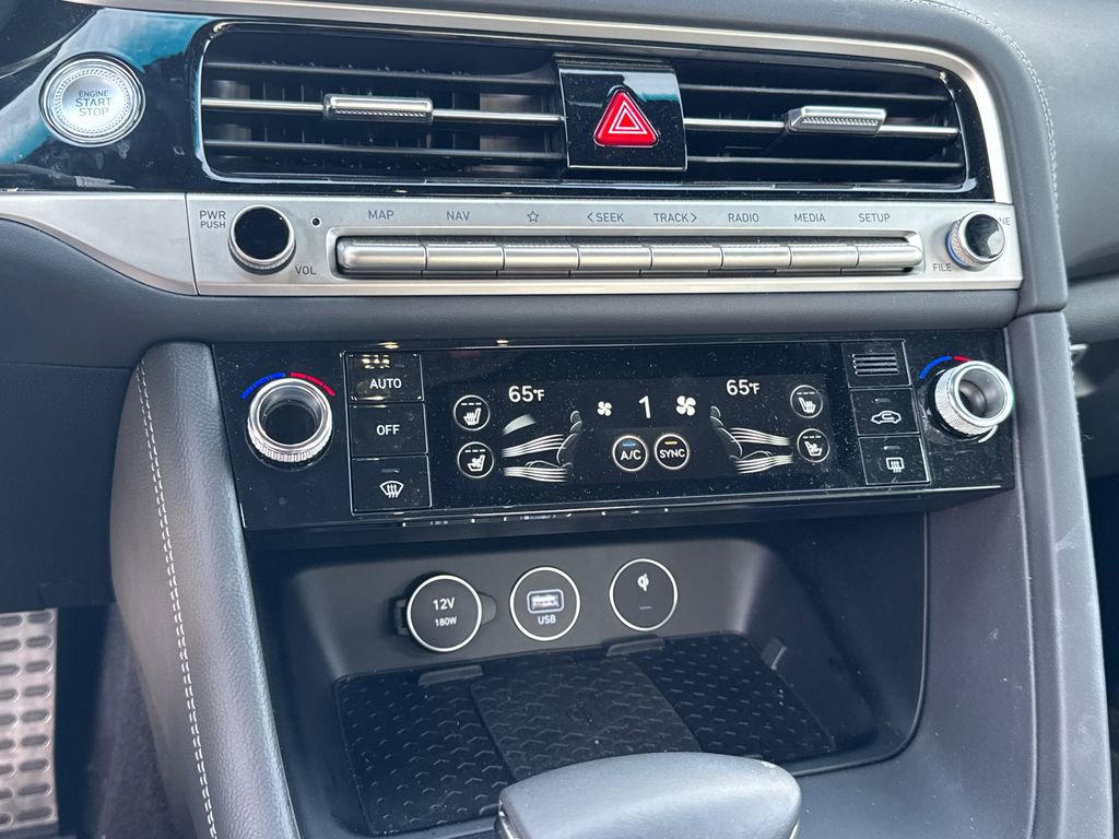 Used 2025 Genesis G70 2.5T w/ Sport Prestige Package image 30