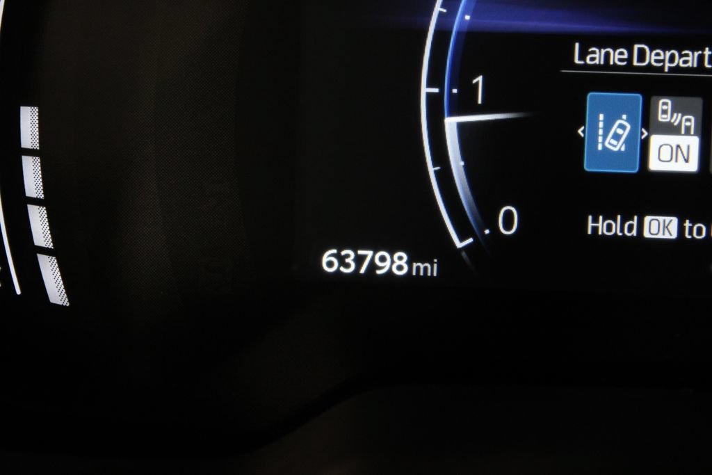 Used 2024 Toyota Corolla Cross XLE FWD image 27