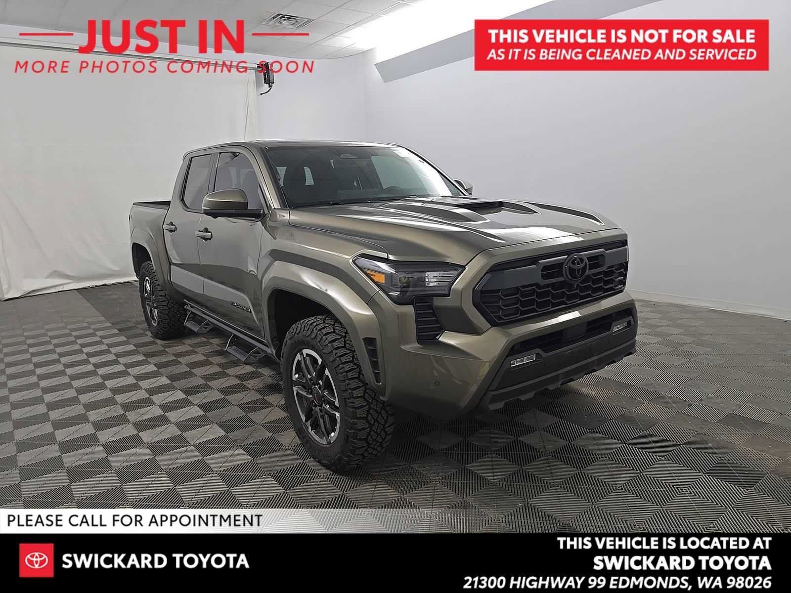 Used 2025 Toyota Tacoma TRD Sport w/ TRD Sport Premium Package