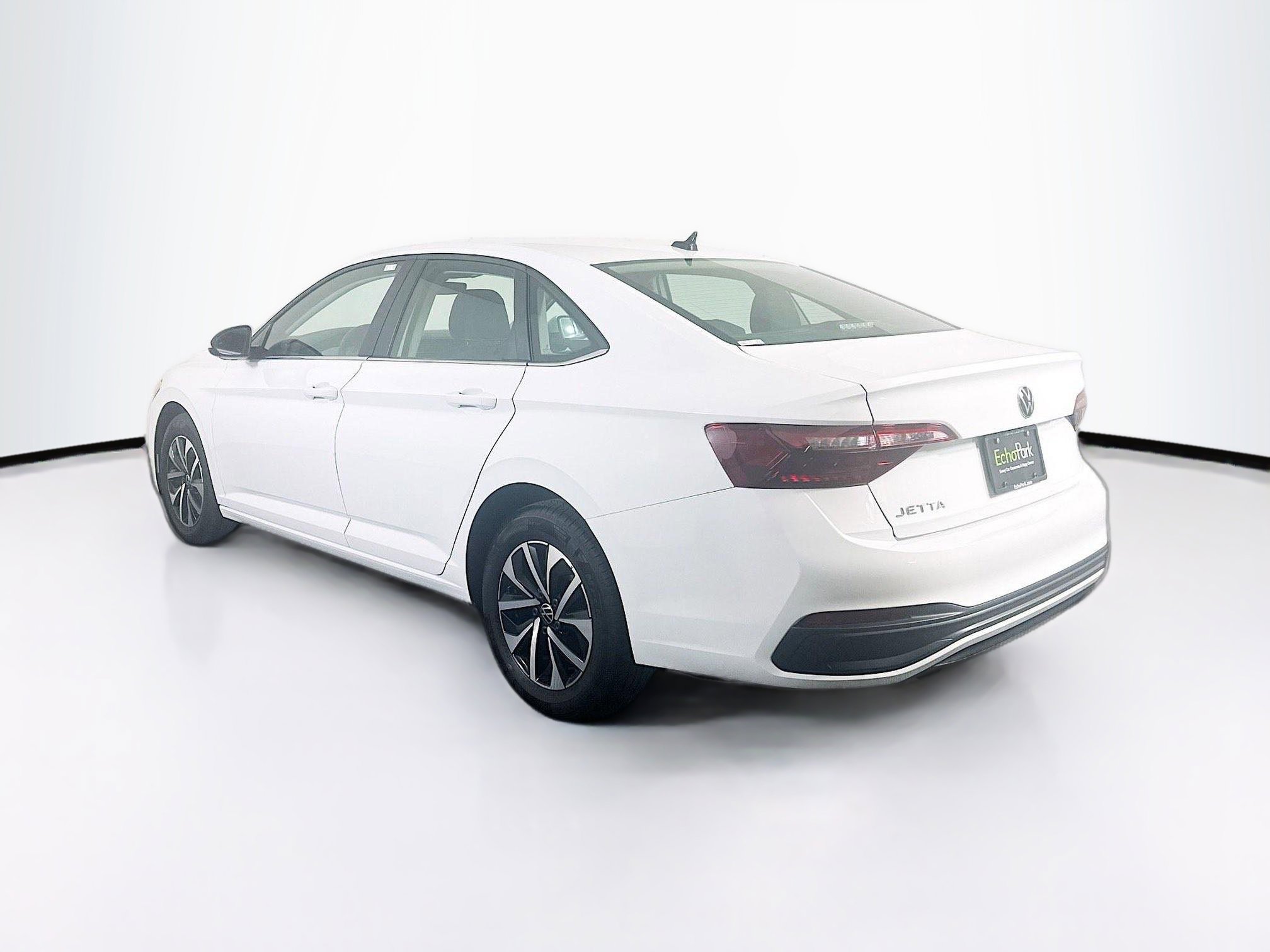 Used 2024 Volkswagen Jetta S image 5