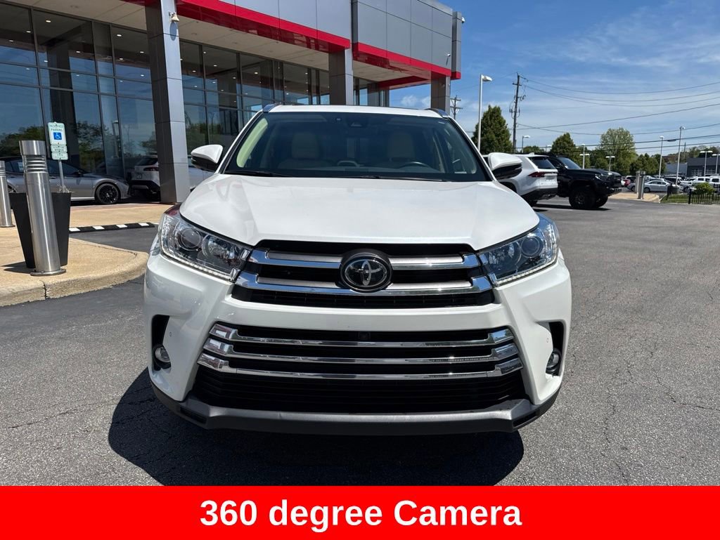 Used 2019 Toyota Highlander Limited Platinum AWD/4WD image 10