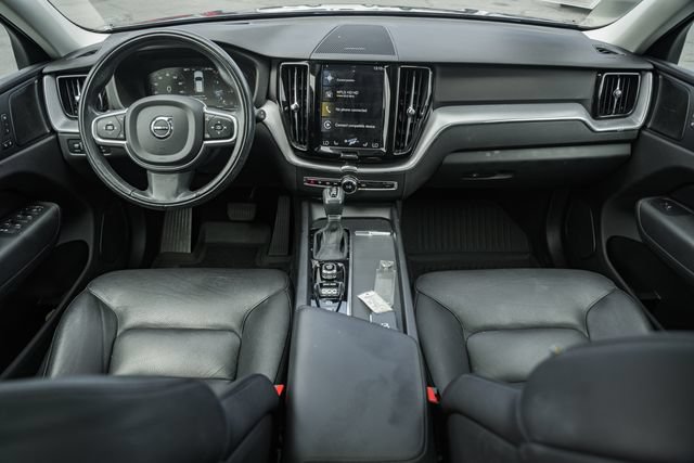 Used 2020 Volvo XC60 T6 Momentum w/ Protection Package Premier AWD/4WD image 23