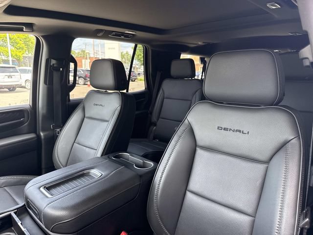 Used 2022 GMC Yukon Denali w/ Denali Premium Package AWD/4WD image 51