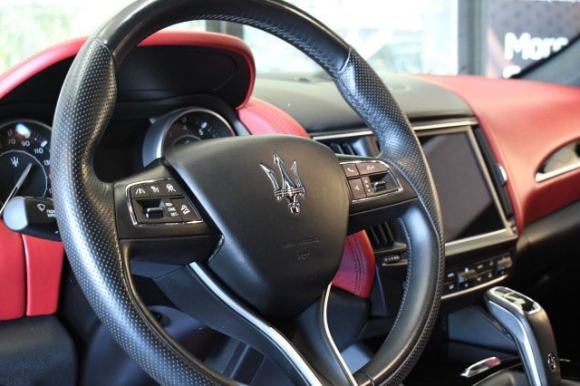 Used 2023 Maserati Levante GT AWD/4WD image 29