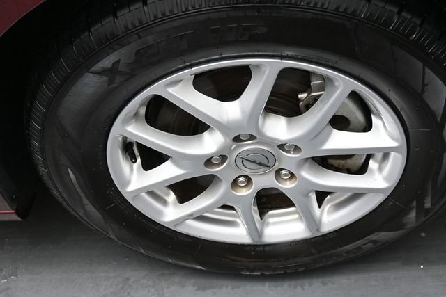 Used 2023 Chrysler Pacifica Touring-L FWD image 32