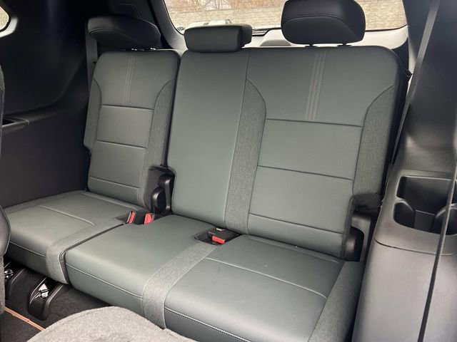 New 2026 GMC Acadia AT4 w/ Luxury Package image 12