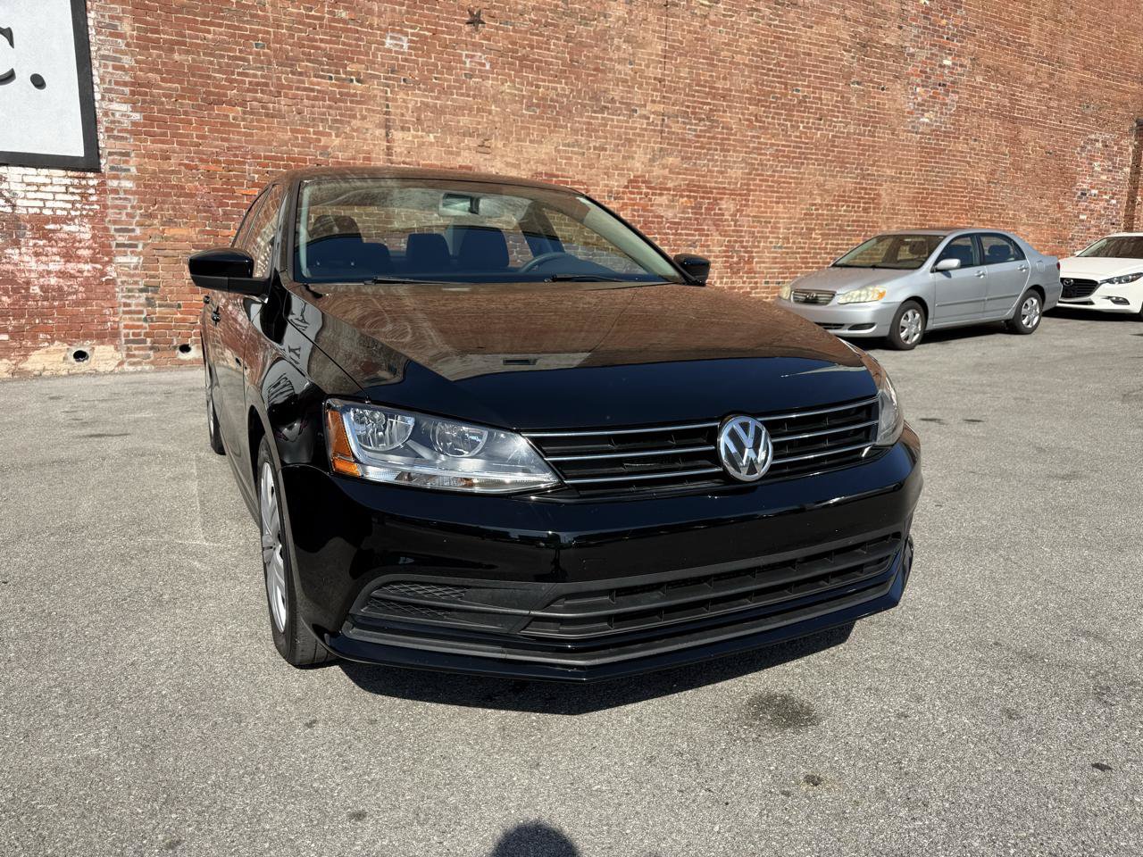 Used 2017 Volkswagen Jetta S FWD image 2