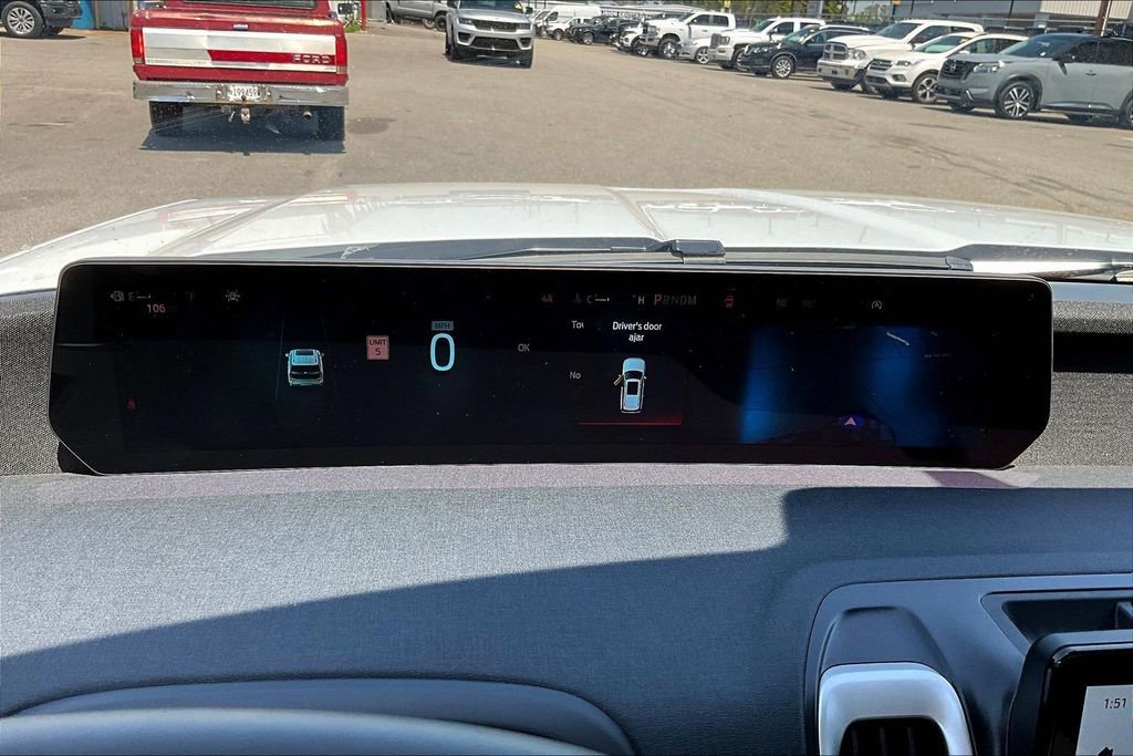 Used 2025 Ford Expedition Max Active AWD/4WD image 17