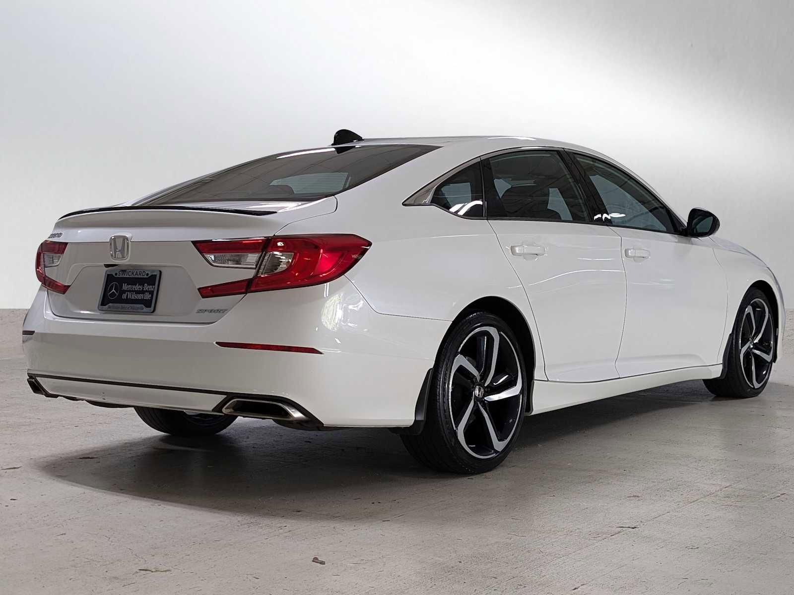 Used 2022 Honda Accord Sport image 5