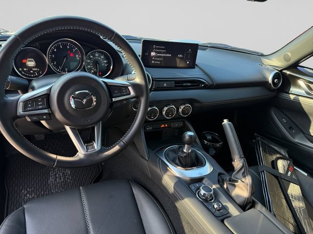 Used 2024 MAZDA MX-5 Miata RF Grand Touring RWD image 16