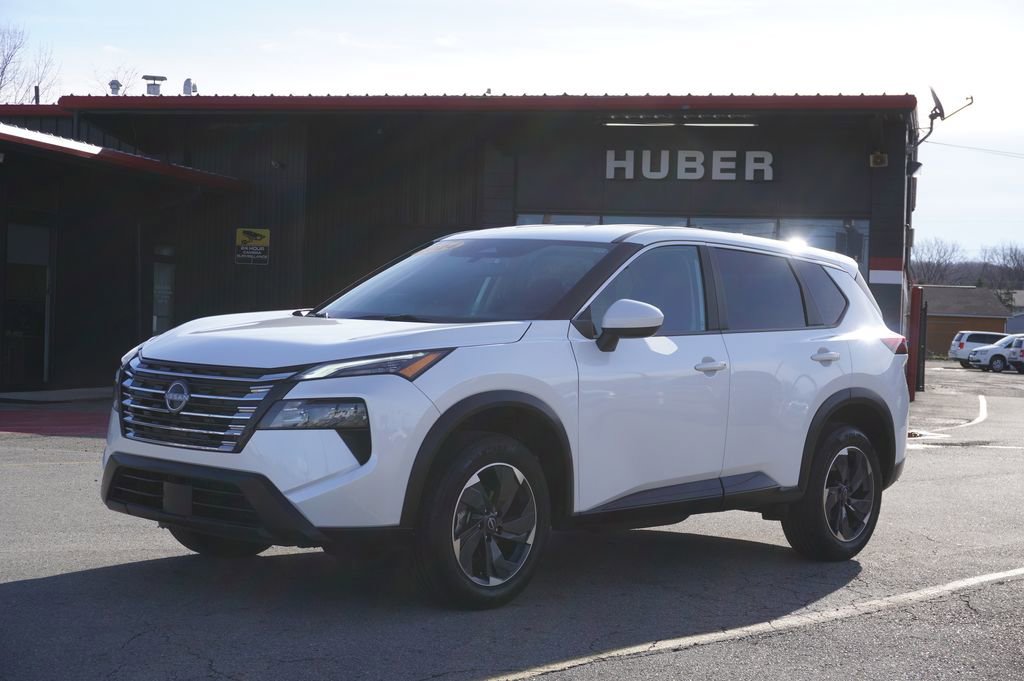 Used 2024 Nissan Rogue SV