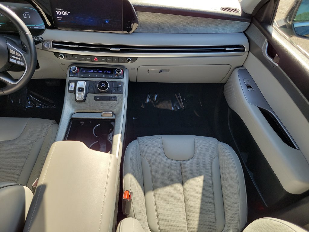Used 2024 Hyundai Palisade SEL FWD image 18