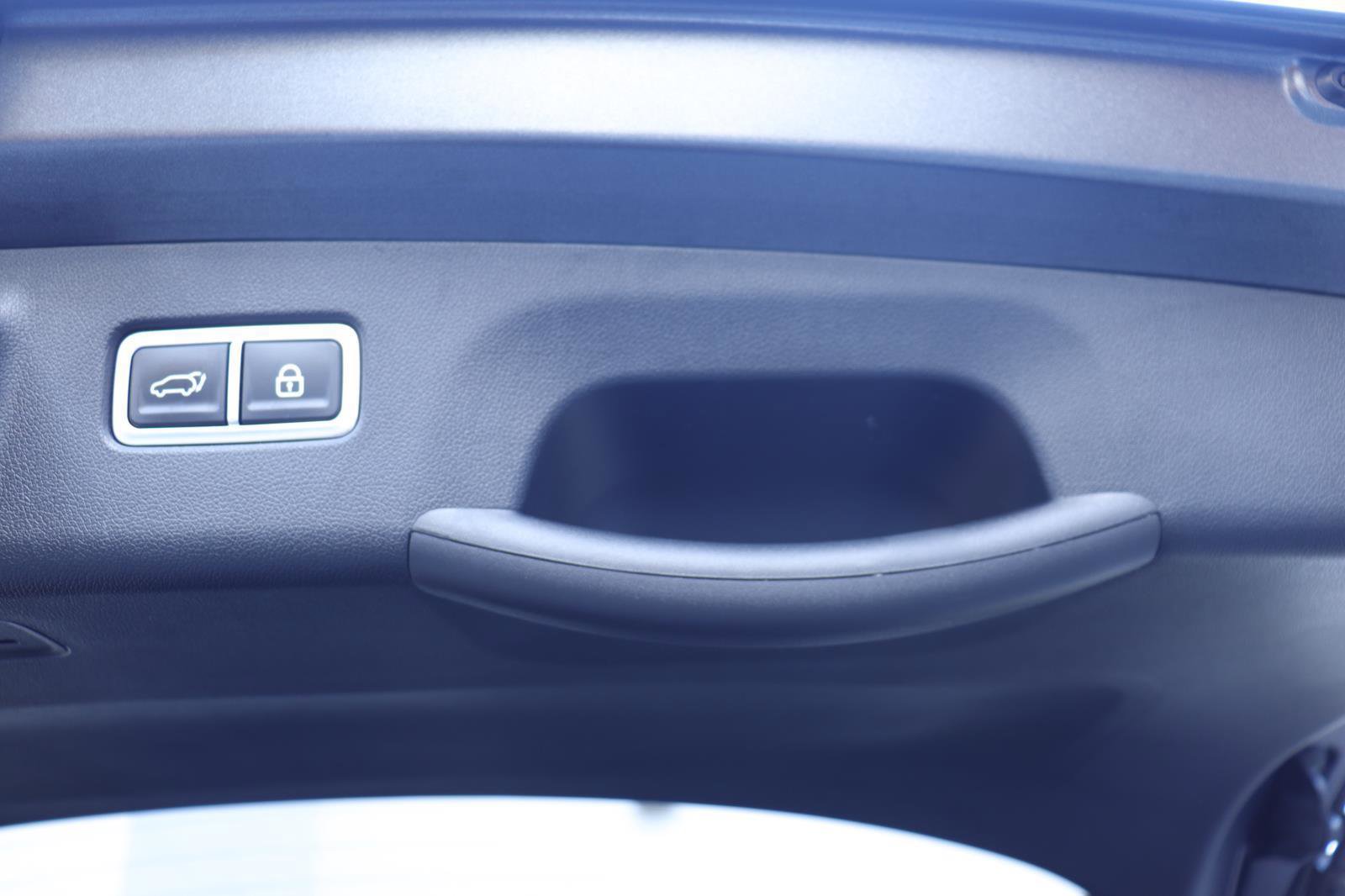 Used 2021 Kia Sorento SX image 18