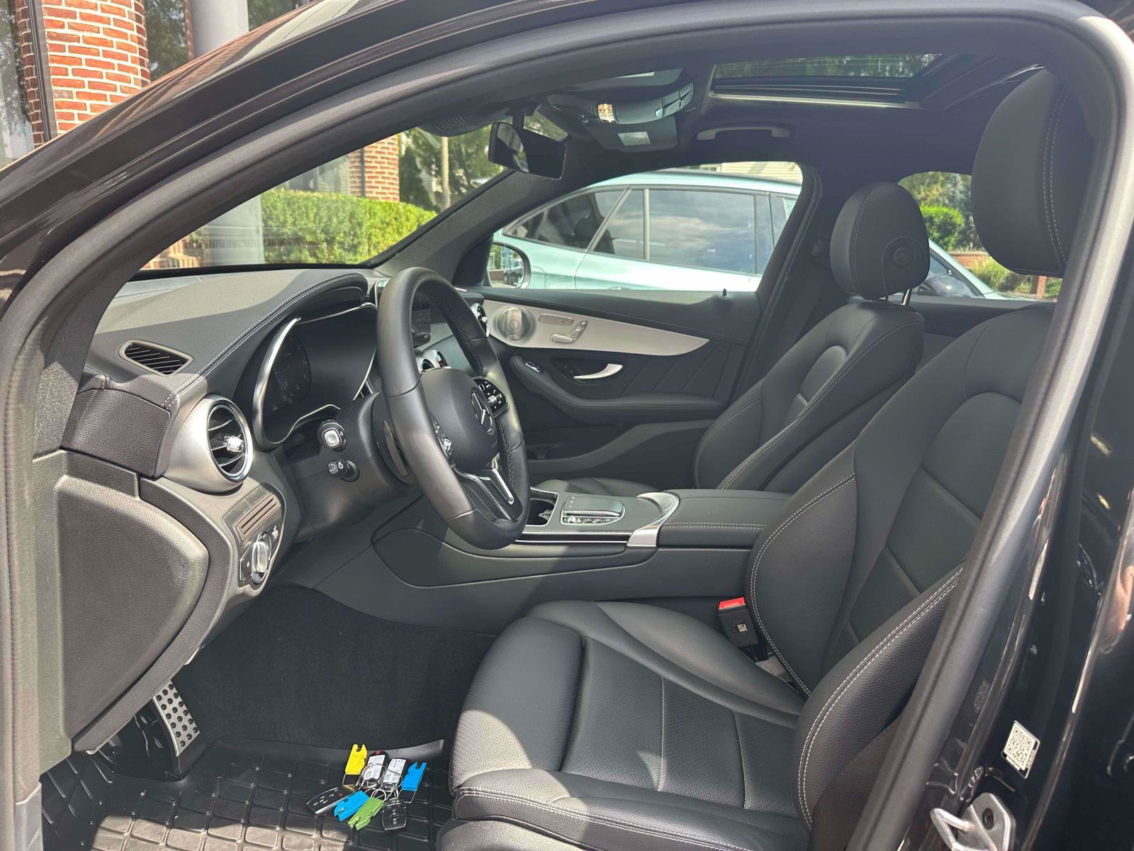 Certified 2023 Mercedes-Benz GLC 300 4MATIC Coupe image 17