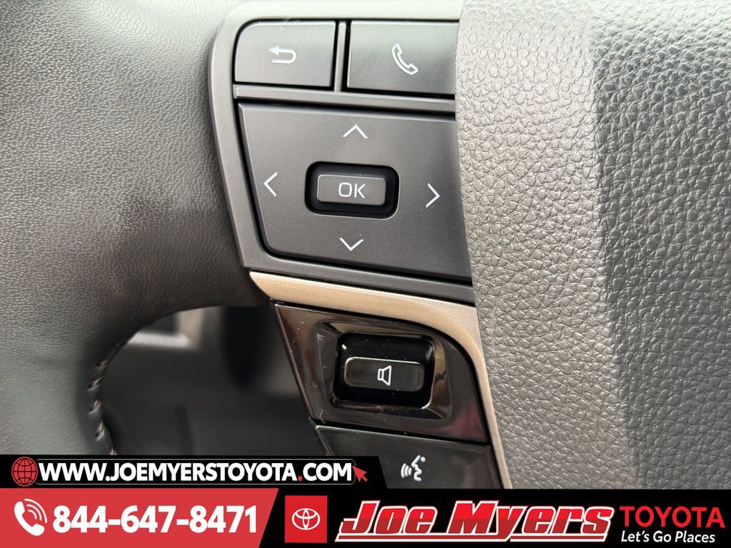 Used 2025 Toyota Camry XSE image 24