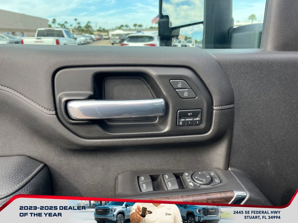 Used 2021 GMC Sierra 3500 Denali w/ Denali Ultimate Package image 23