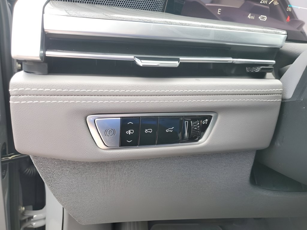 New 2026 Cadillac Escalade IQL Luxury AWD/4WD image 39