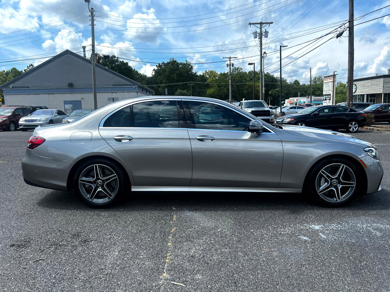 Used 2023 Mercedes-Benz E 450 4MATIC Sedan image 4