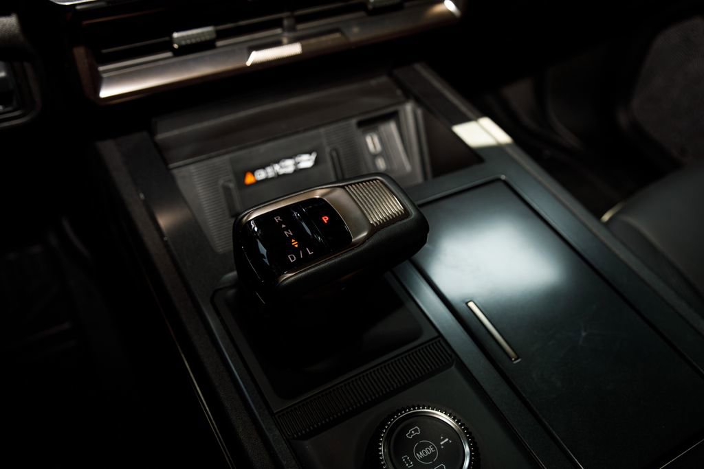 Used 2024 GMC Hummer EV 2X image 33