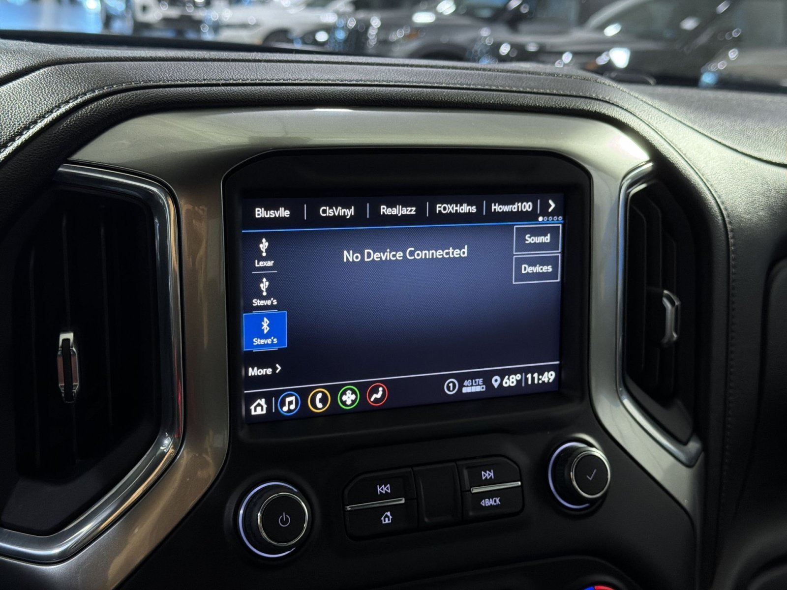 Used 2020 Chevrolet Silverado 1500 RST w/ All-Star Edition AWD/4WD image 32