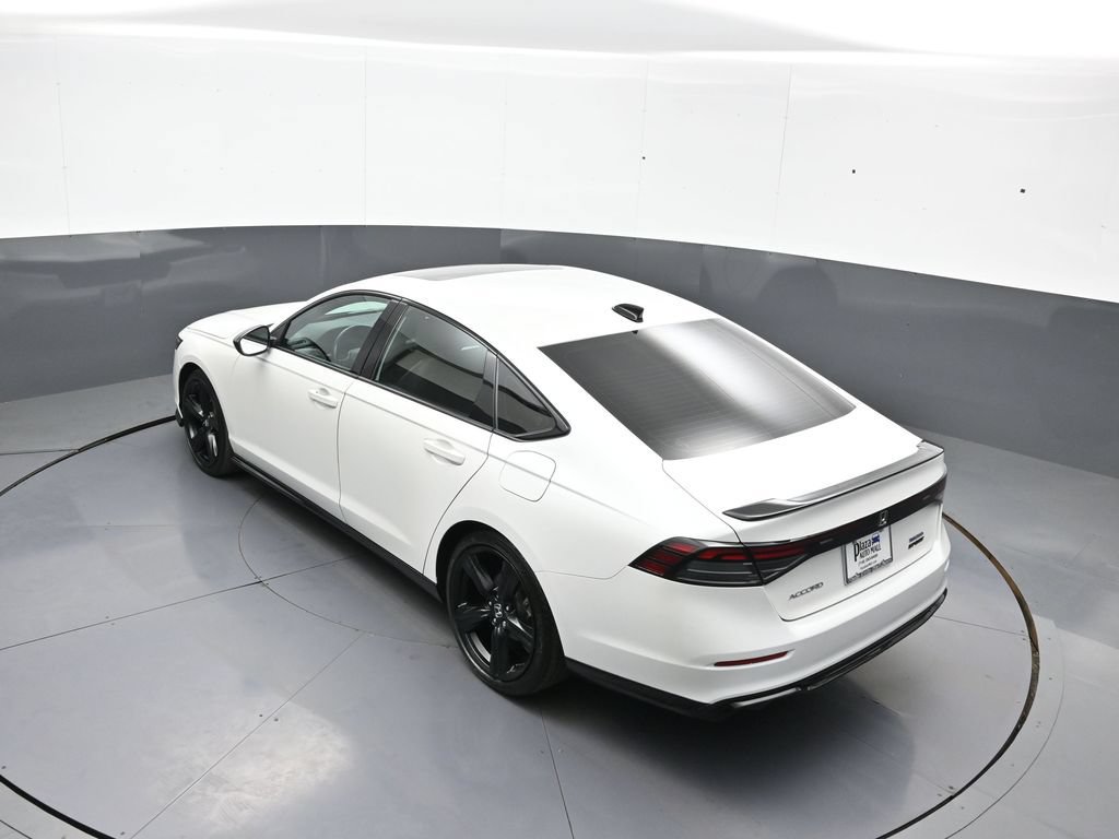 Used 2024 Honda Accord Sport image 39