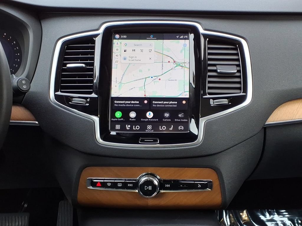 Certified 2024 Volvo XC90 B5 Plus w/ Protection Package Premier AWD/4WD image 16