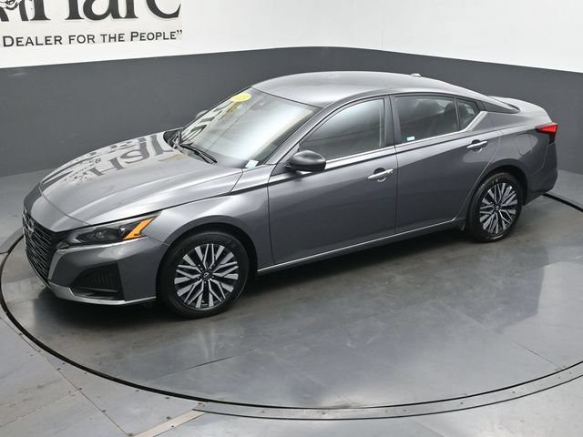 Used 2025 Nissan Altima 2.5 SV AWD/4WD image 59