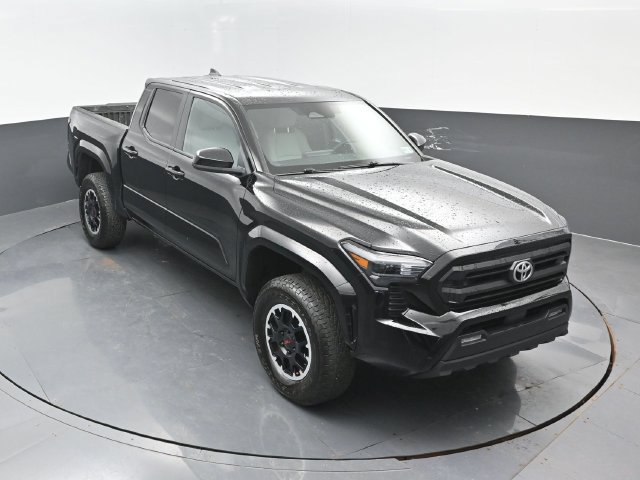 Used 2024 Toyota Tacoma SR5 AWD/4WD image 19