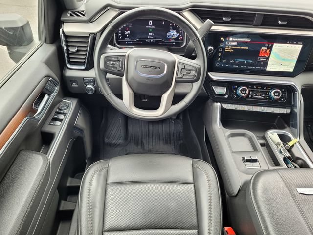 Used 2025 GMC Sierra 2500 Denali w/ Denali Reserve Package AWD/4WD image 19
