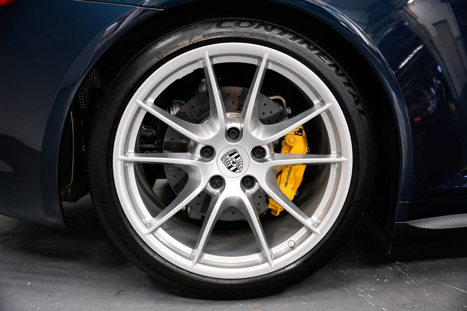 Used 2014 Porsche 911 Carrera 4 AWD/4WD image 44