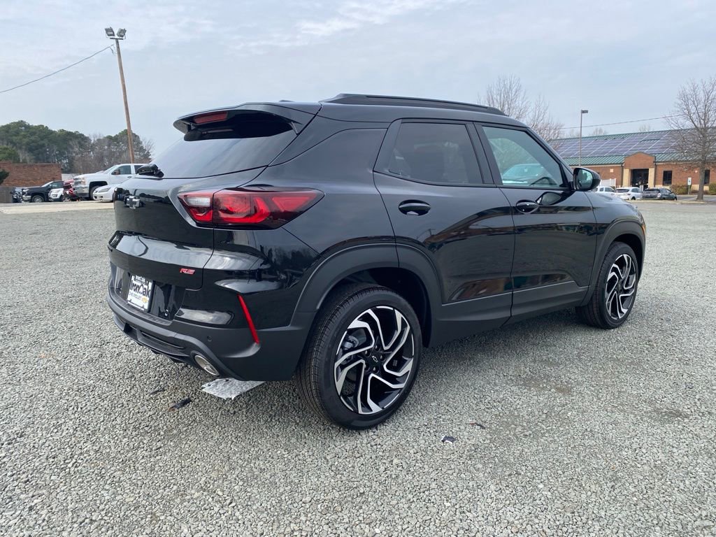 New 2026 Chevrolet TrailBlazer RS w/ Driver Confidence Package FWD image 3