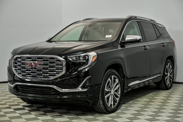 Used 2019 GMC Terrain Denali w/ Advanced Safety Package image 4