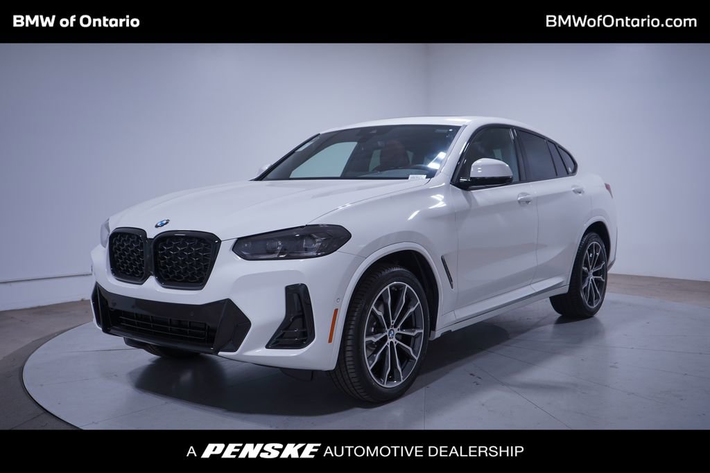 New 2025 BMW X4 xDrive30i w/ M Sport Package