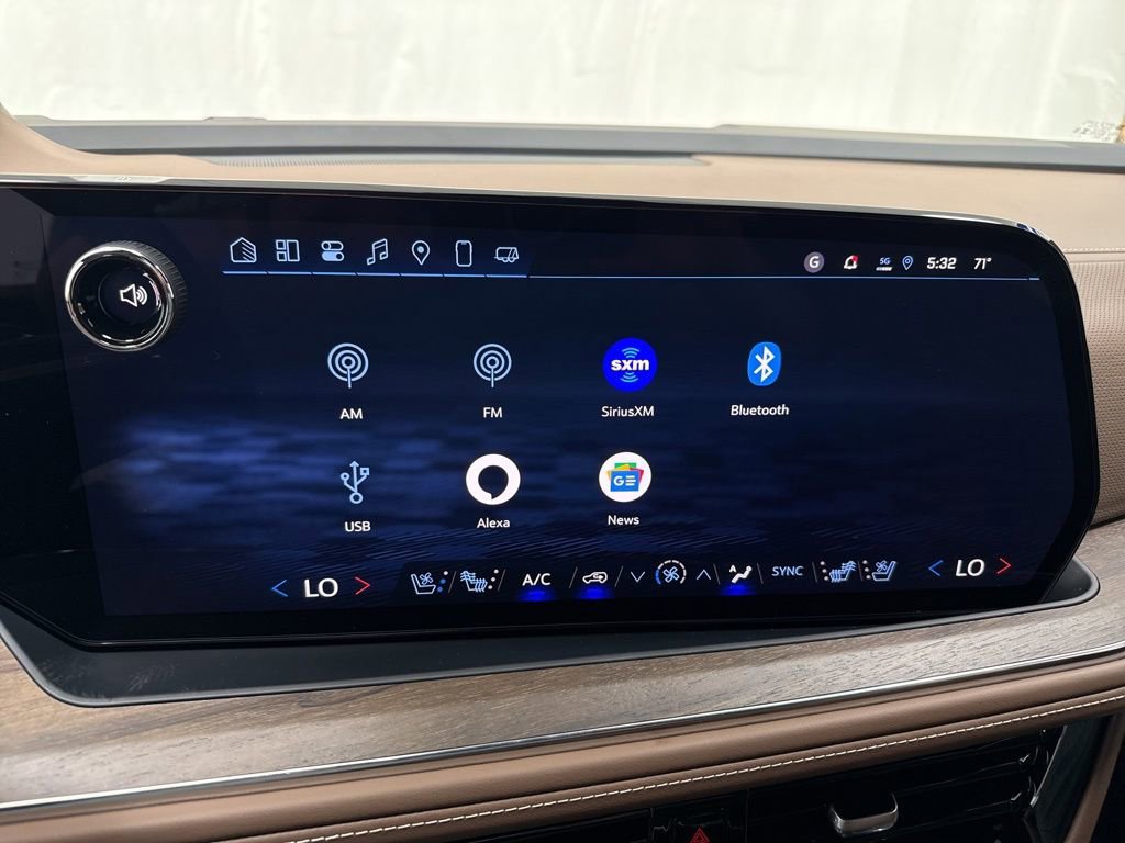 New 2025 Chevrolet Suburban High Country image 34