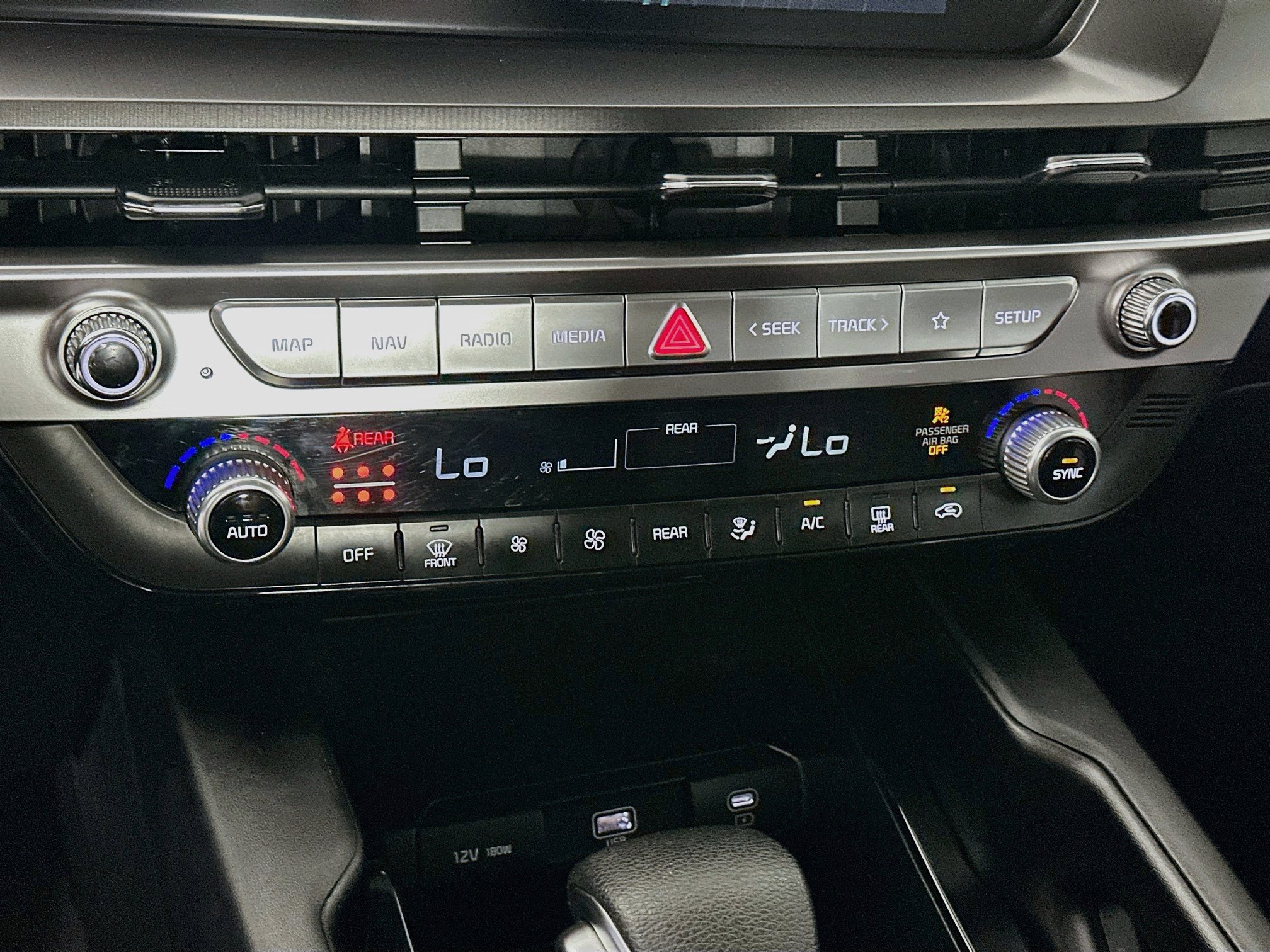 Used 2025 Kia Telluride LX FWD image 24