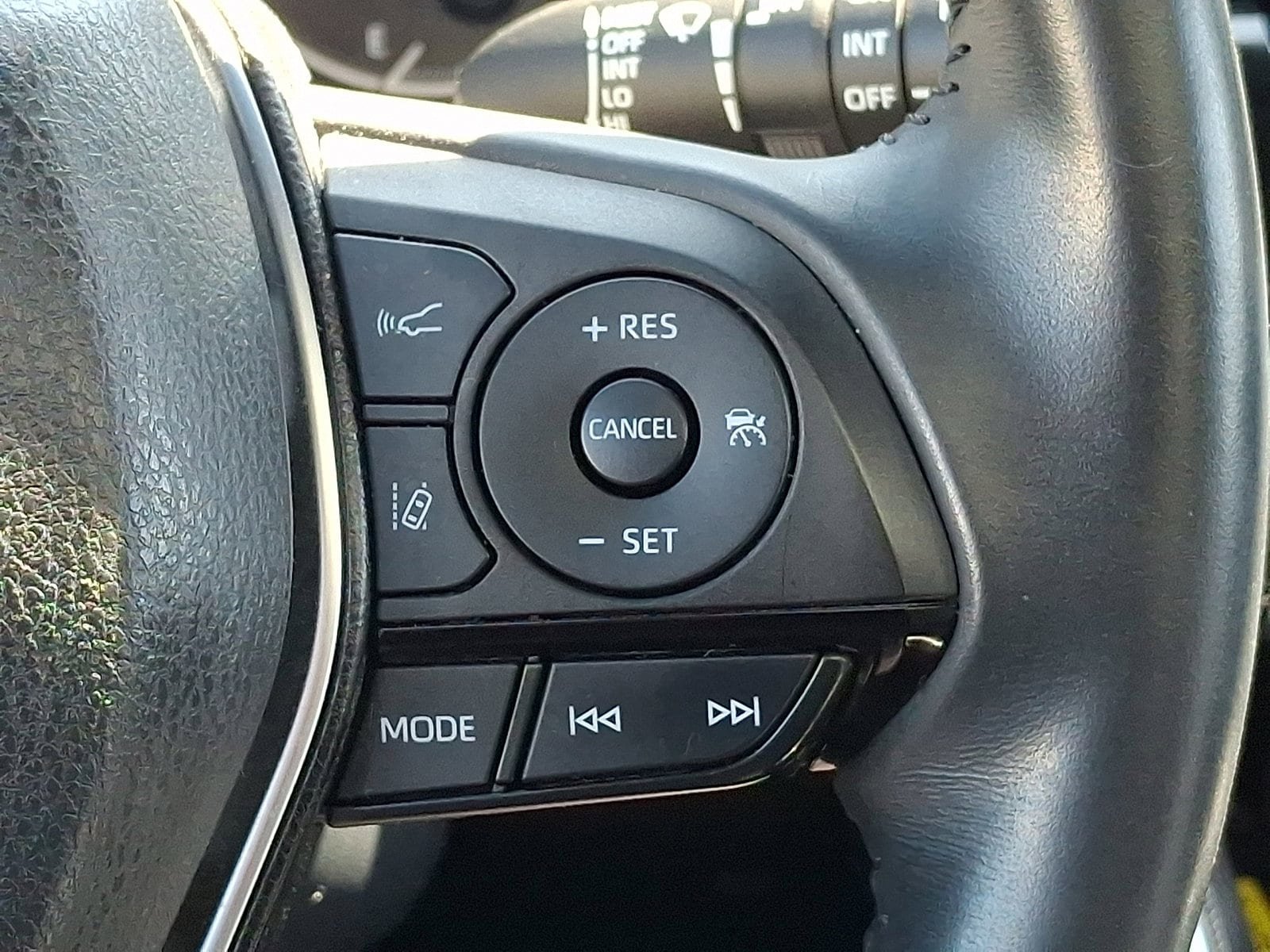 Certified 2024 Toyota Venza Nightshade AWD/4WD image 22