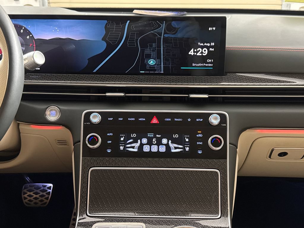 Certified 2025 Genesis GV80 3.5T e-SC AWD/4WD image 23