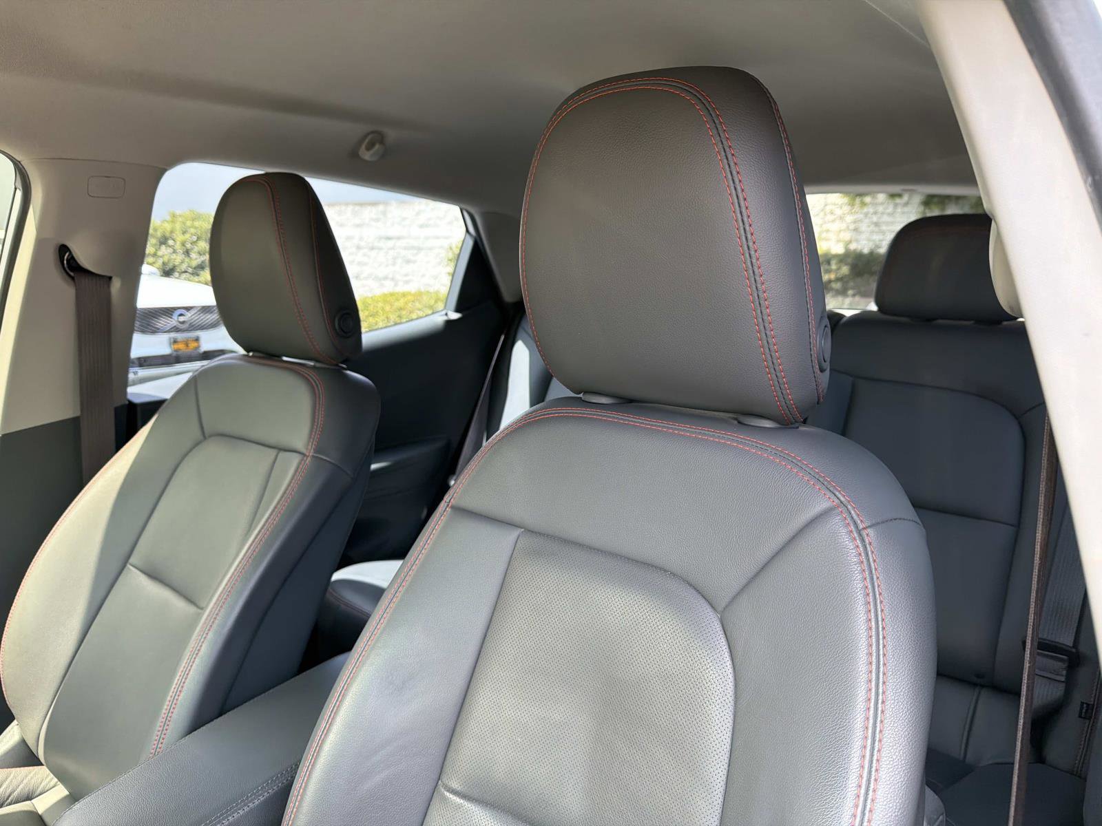 Used 2017 Chevrolet Bolt Premier w/ Driver Confidence II Package FWD image 19