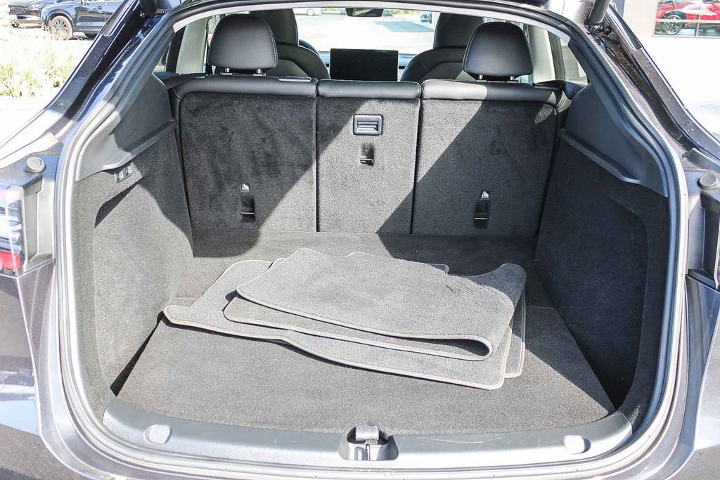 Used 2024 Tesla Model Y Long Range image 25