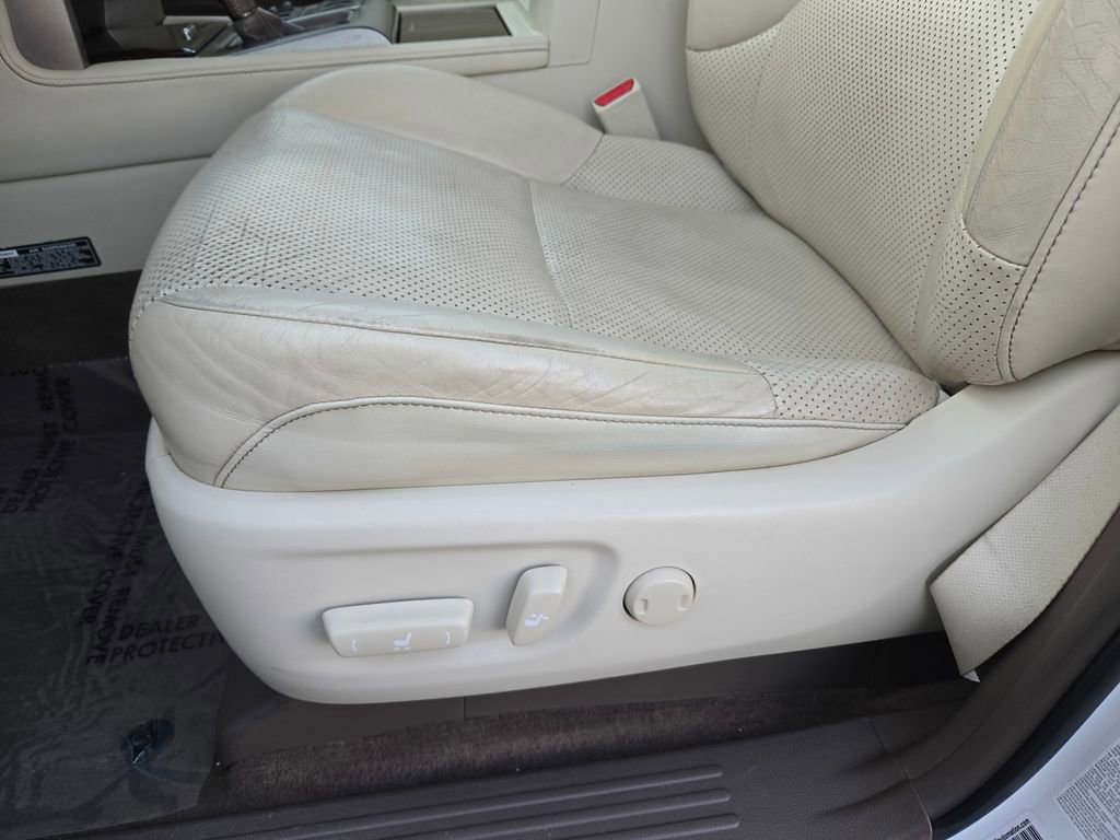 Used 2016 Lexus GX 460 Luxury w/ Preferred Accessory Package image 14