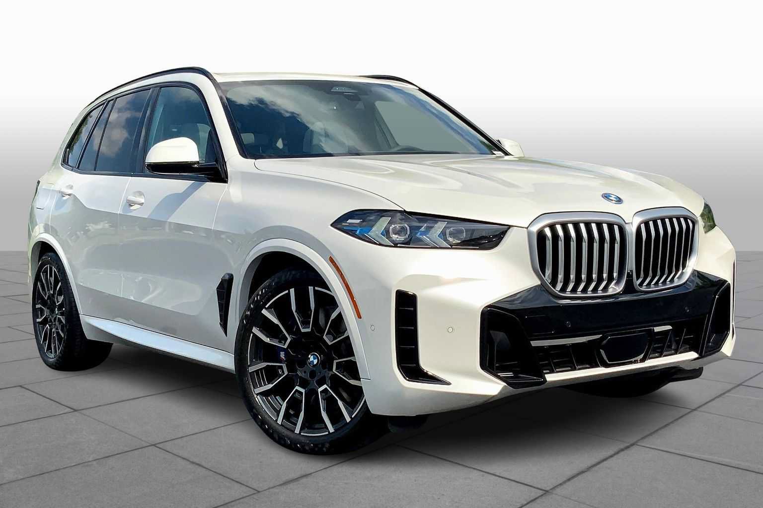 New 2026 BMW X5 xDrive50e w/ M Sport Package AWD/4WD image 2