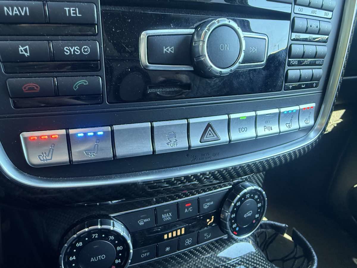 Used 2015 Mercedes-Benz G 63 AMG 4MATIC image 22