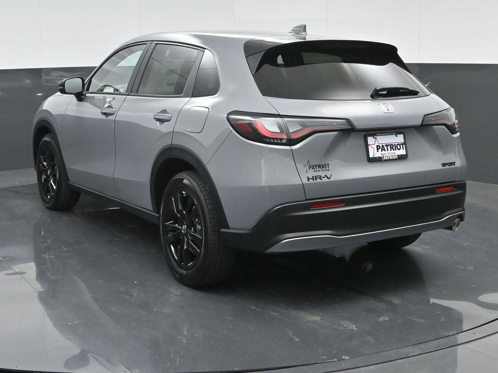 New 2026 Honda HR-V Sport image 2